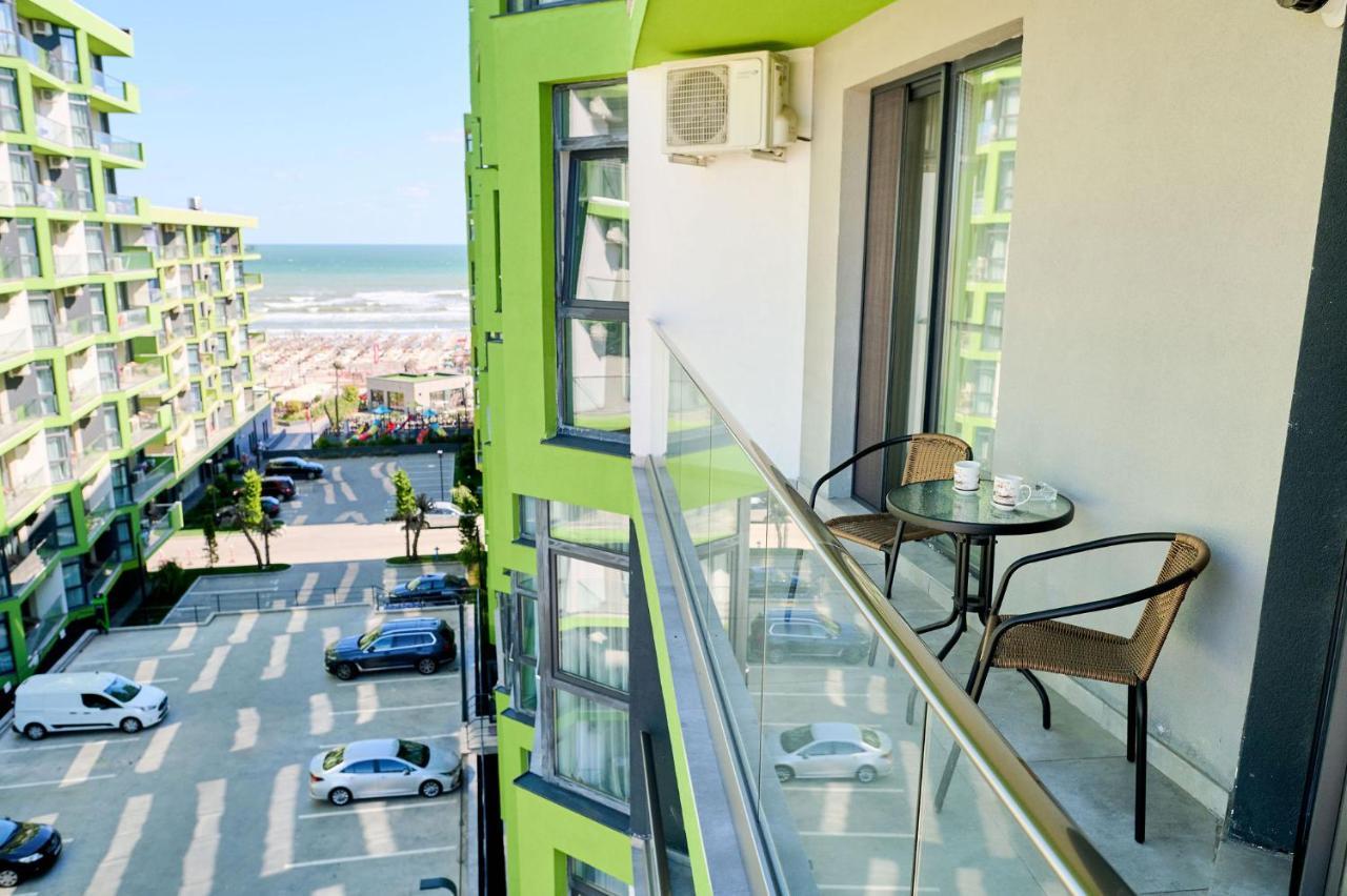Seascape Apartment Spa N Pool Beach Resort Mamaia Exterior foto